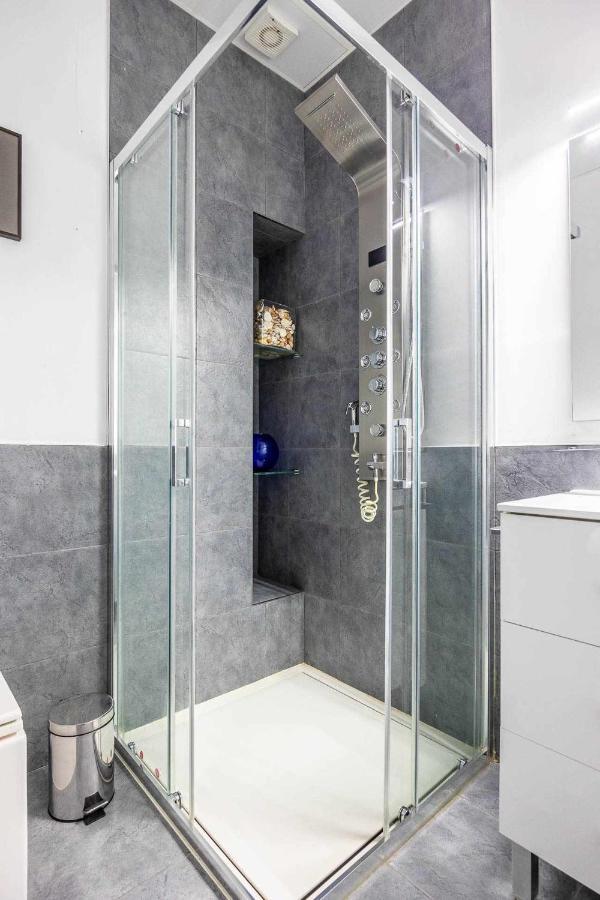 Comfy Away - Exclusivo Mercado De Triana Con Balcon Apartment