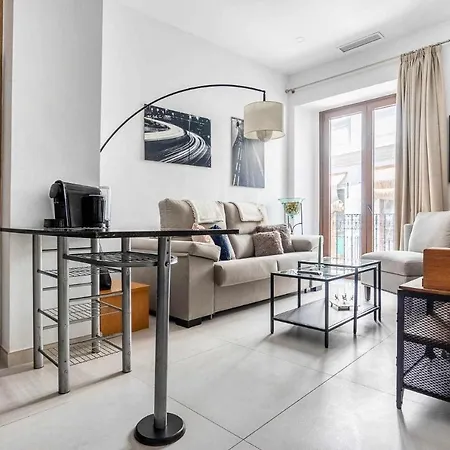 Comfy Away - Apartamento Exclusivo Mercado De Triana Con Balcon Seville Exterior photo