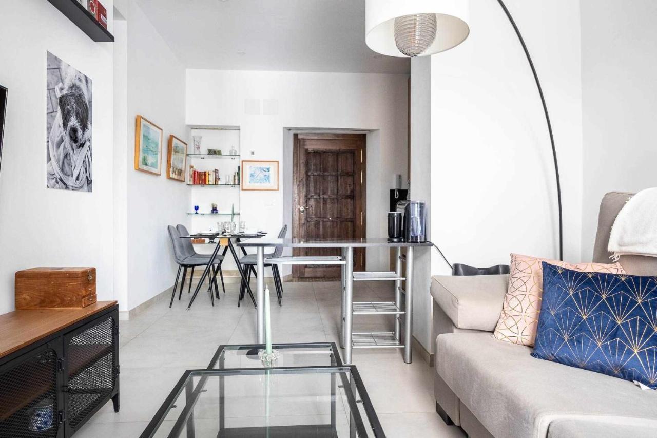 Comfy Away - Exclusivo Mercado De Triana Con Balcon Seville