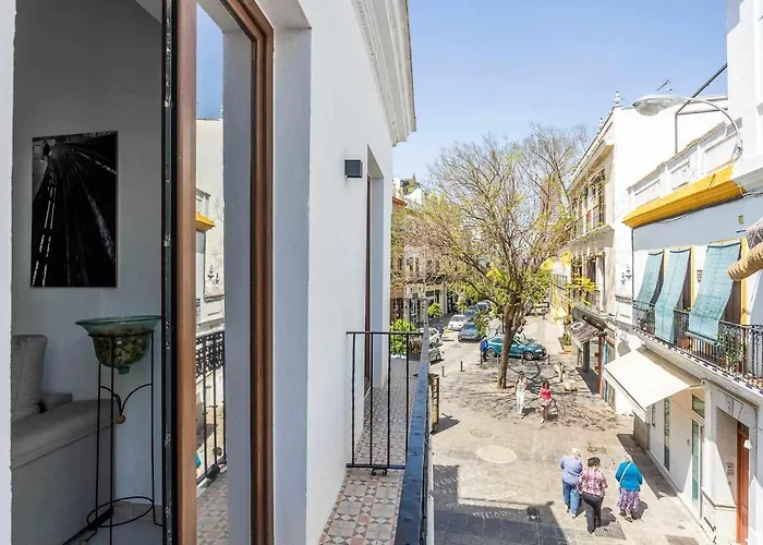 Comfy Away - Apartamento Exclusivo Mercado De Triana Con Balcon
