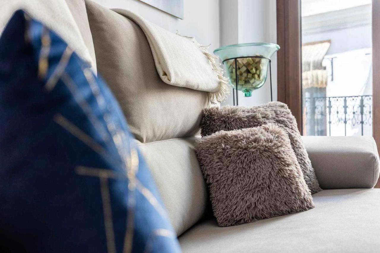 Comfy Away - Exclusivo Mercado De Triana Con Balcon Apartment Sevilla